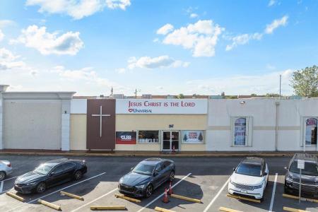 2647 N State Road 7 2647, Lauderdale Lakes, Florida 33313