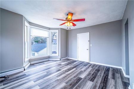 216 Maplewood Avenue, Cranston, رود ايلاند 02920, الولايات المتحدة