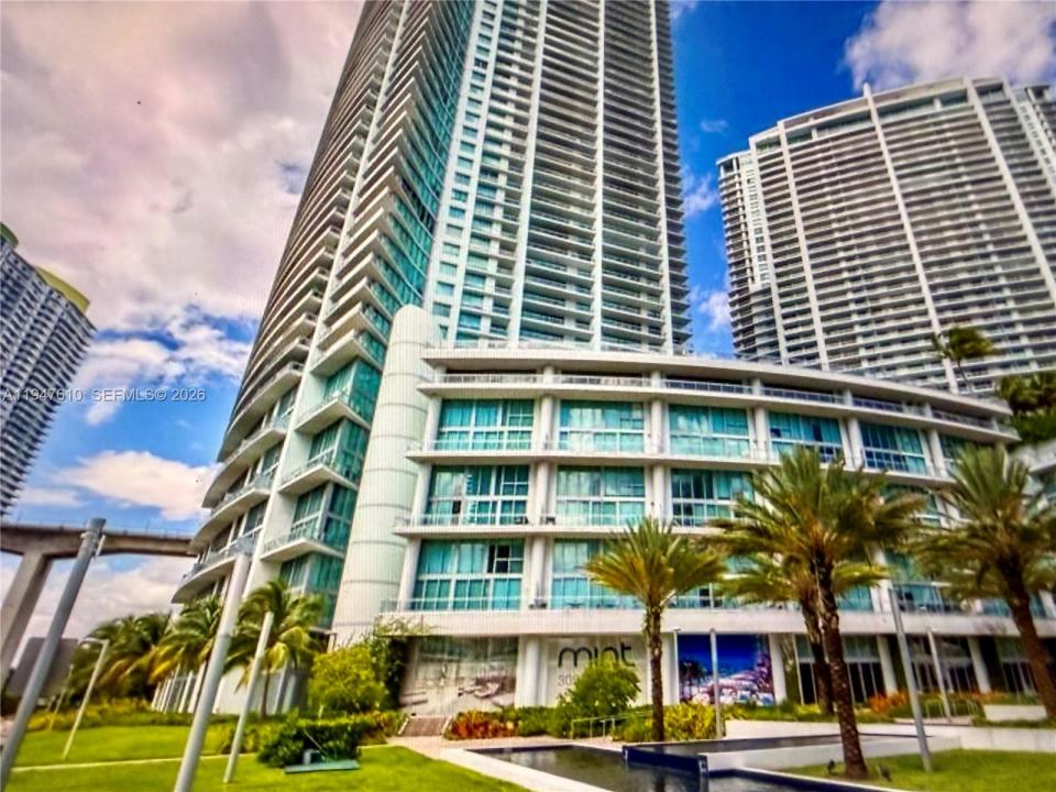 92 SW 3rd St 4709, Miami, Floride 33130, États-Unis