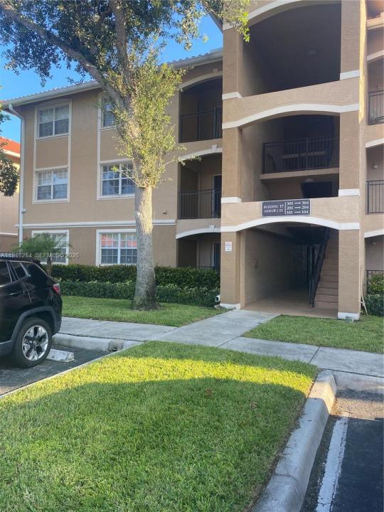 11630 SW 2nd St 17101, Pembroke Pines, Floride 33025, États-Unis