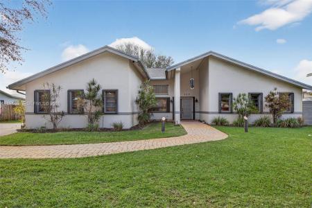 137 E Palm Dr, Margate, Florida 33063