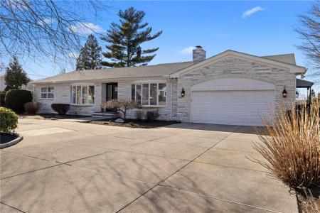 135 Meshanticut Valley Parkway, Cranston, RI 02920, USA