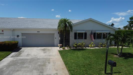 1527 Edgewater Circle, Fort Myers, Florida 33919, USA