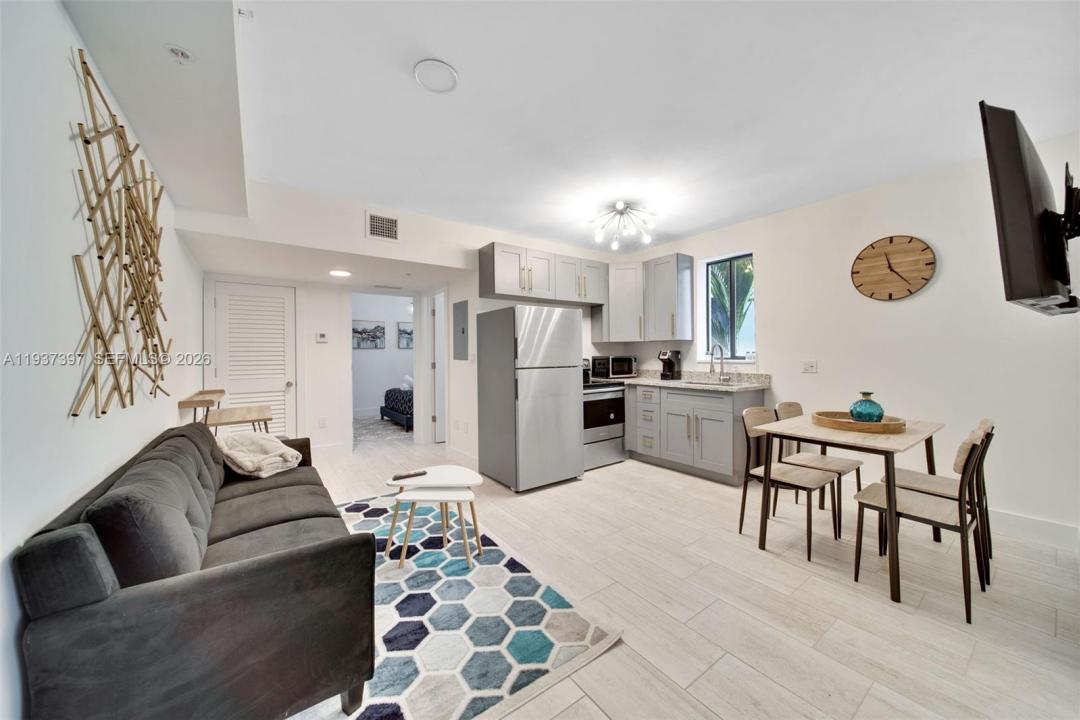 2162 SW 14th Ter 106, Miami, Floride 33145, États-Unis