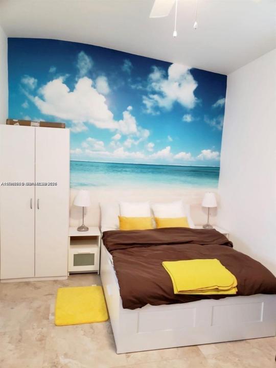 712 SW 5th Ct 3, Hallandale Beach, Florida 33009, USA