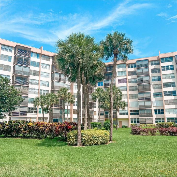 1000 Saint Charles Pl 721, Pembroke Pines, Floride 33026, États-Unis