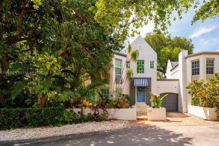 2952 Peachy St 8, Coconut Grove, Florida 33133