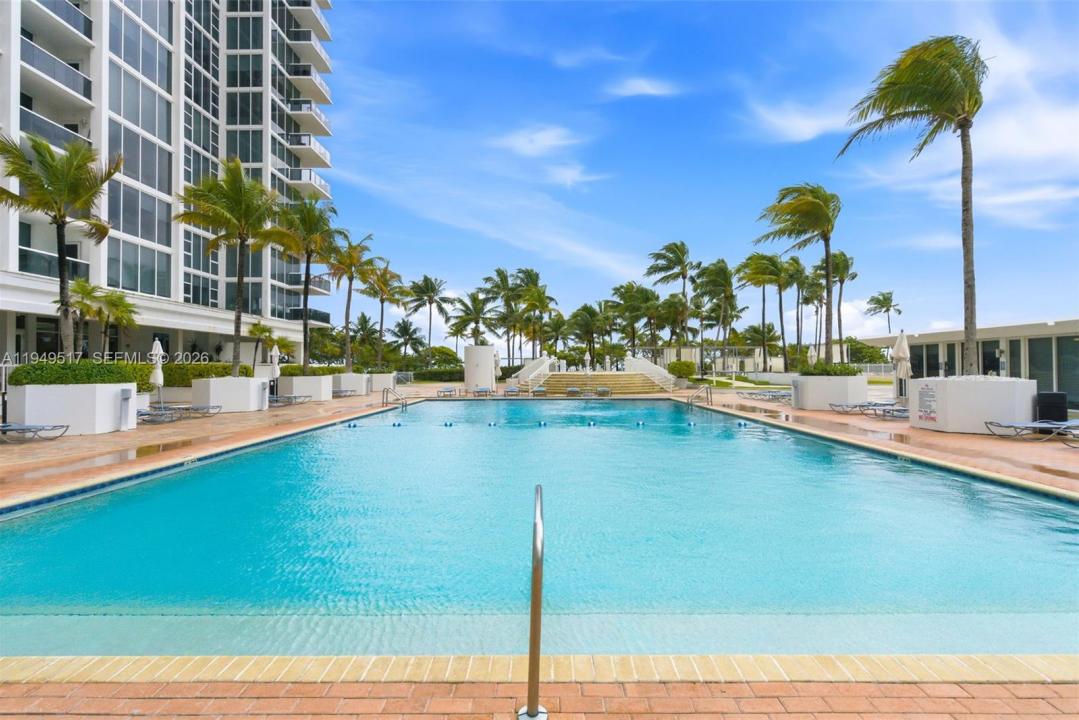 10275 Collins Ave 718, Bal Harbour, Florida 33154, USA