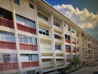 215 SE 3rd Ave 307B, Hallandale Beach, Florida 33009, USA