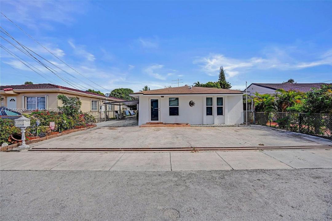 901 NW 34th Ave, Miami, Florida 33125, USA