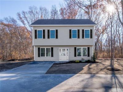 76 Medford Street, Warwick, RI 02889, USA