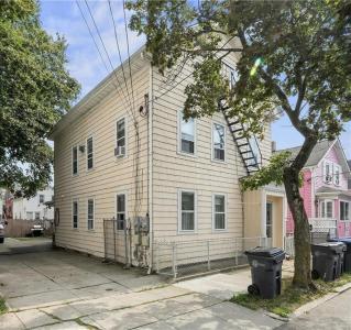 150 Early Street, Providence, RI 02907, USA