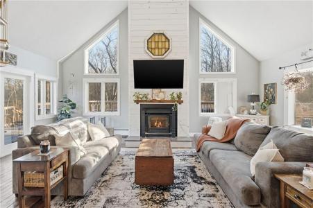 97 Angell Road, Cumberland, Rhode Island 02864, Estados Unidos