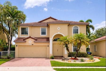 1423 SW 158th Avenue, Pembroke Pines, Florida 33027