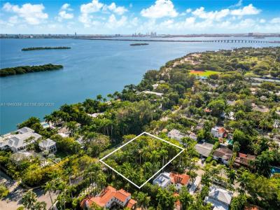 5810 N Bayshore Dr, Miami, Florida 33137, Stati Uniti