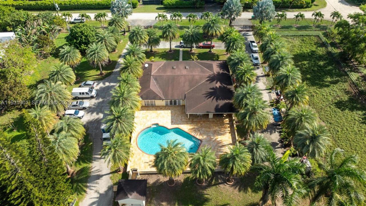 Miami, Florida 33196, USA