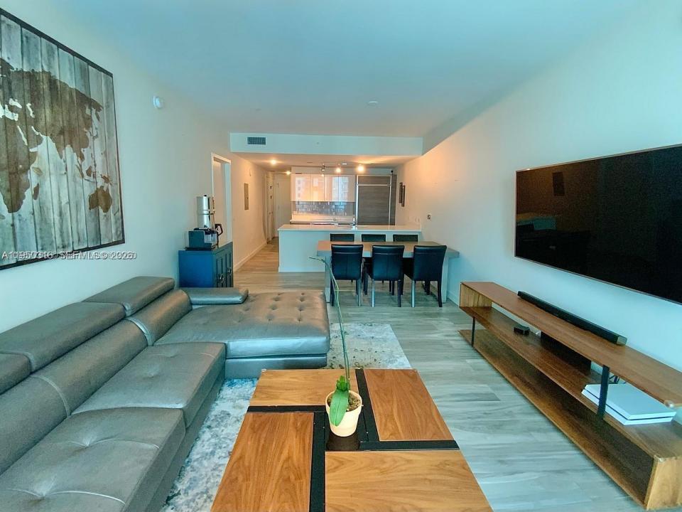 1100 S Miami Ave 2811, Miami, Floryda 33130, USA