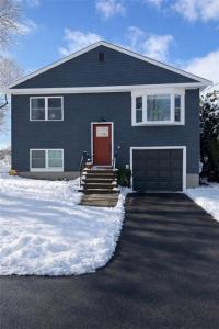 102 Easton Avenue, Portsmouth, RI 02871, USA