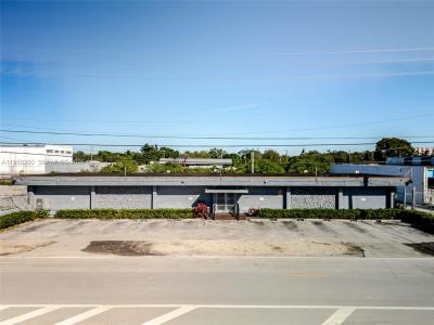 1001 NW 72nd St, Miami, Florida 33150, USA