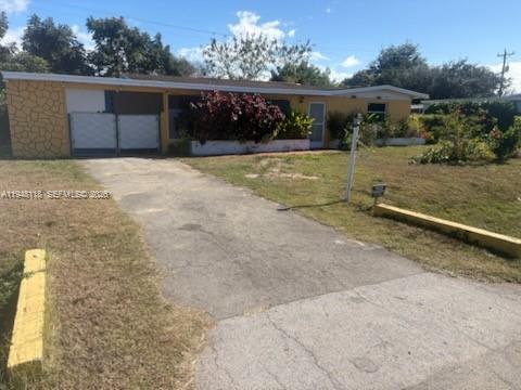 108 Coolidge ave, Lehigh Acres, פלורידה 33936, ארצות הברית של אמריקה