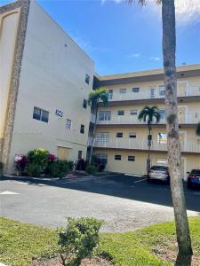 3940 NW 42nd Ave 319, Lauderdale Lakes, Florida 33319, USA