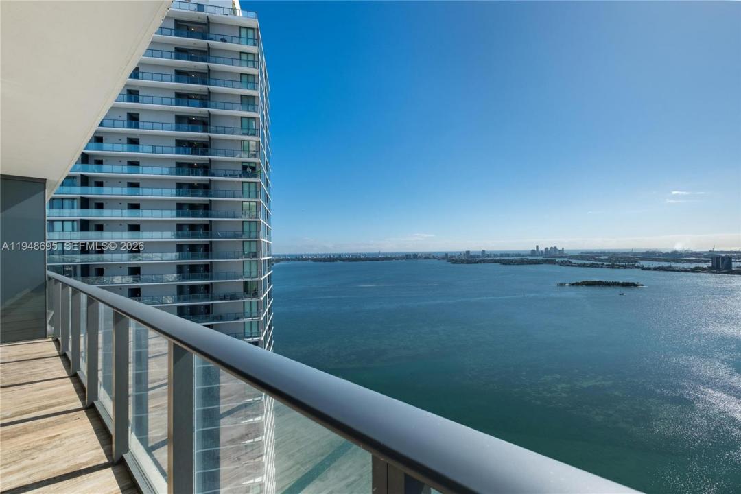 650 NE 32nd St 4306, Miami, Floride 33137, États-Unis