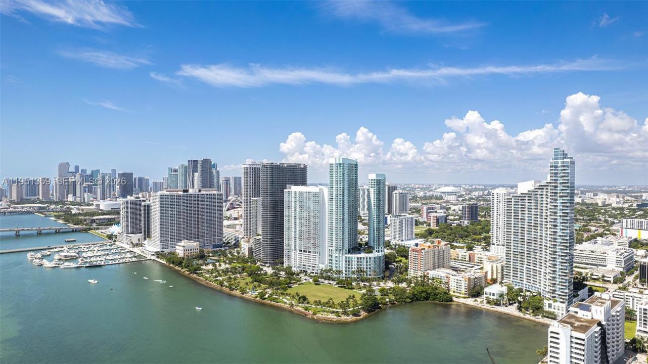 1900 N BAYSHORE DR, Miami, Florida 33132, Stati Uniti