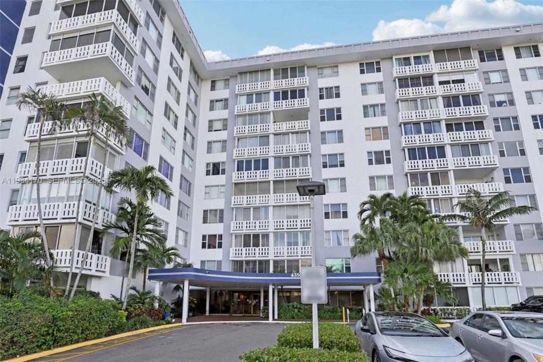 4350 Hillcrest Dr 702, Hollywood, Floride 33021, États-Unis