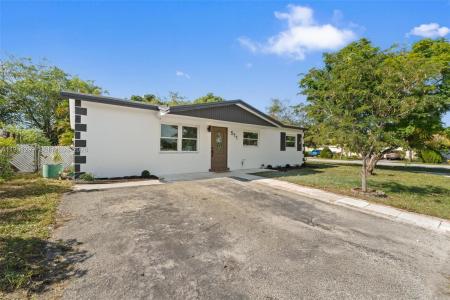 511 SW 72nd Ave, North Lauderdale, Florida 33068, USA