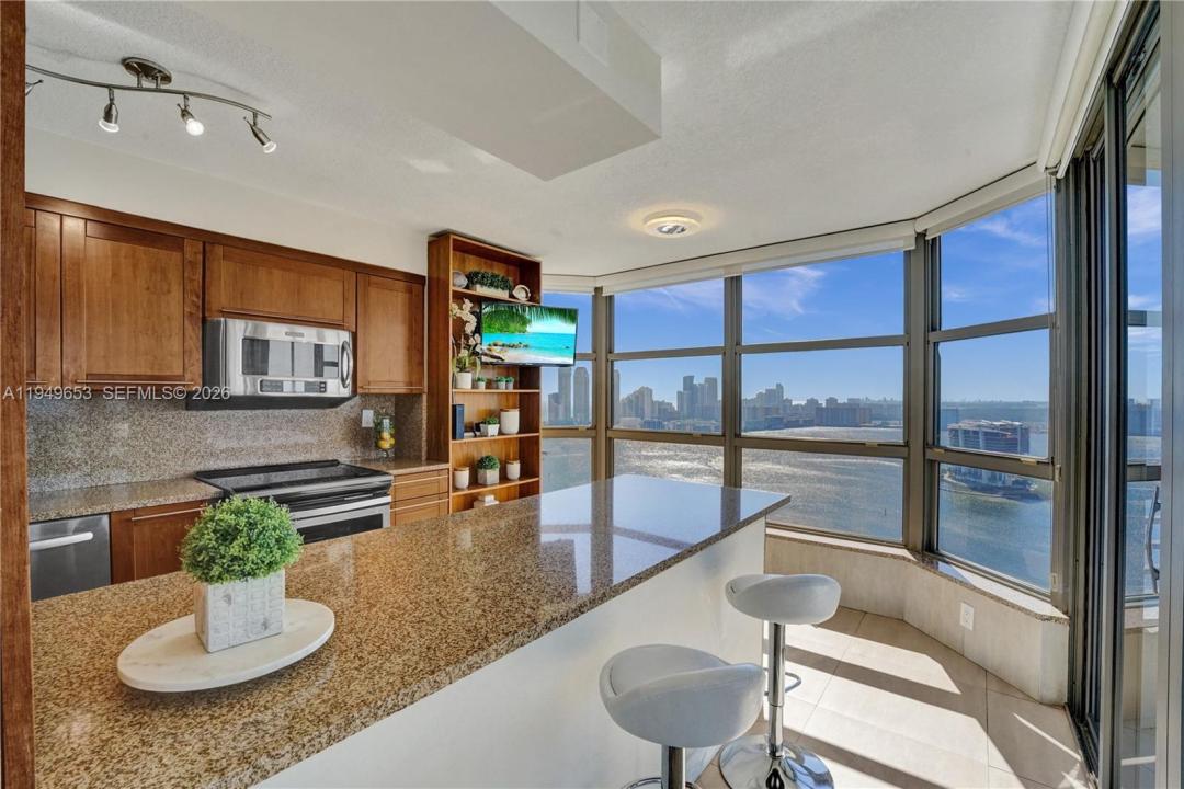 3500 Mystic Pointe Dr 3601, Aventura, Floride 33180, États-Unis