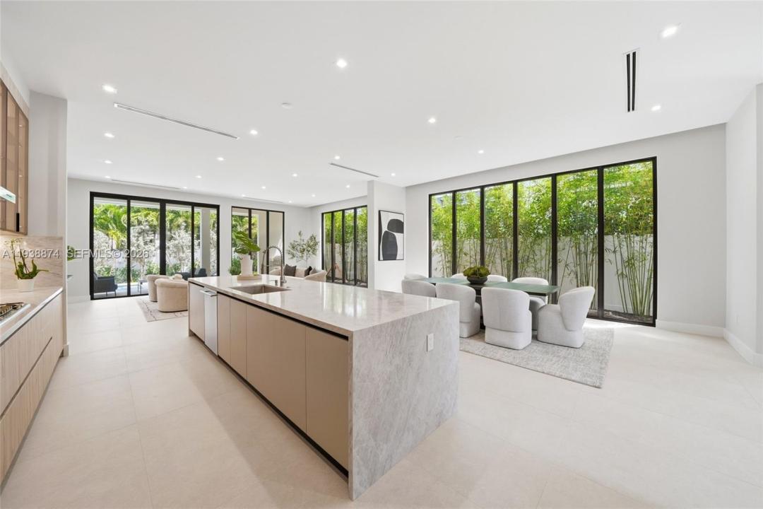 1117 SE 9th St, Fort Lauderdale, Floride 33316, États-Unis