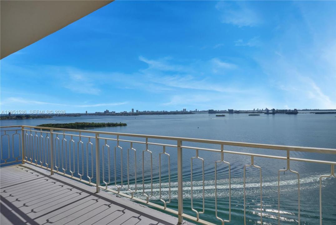 11111 Biscayne Blvd 21C, Miami, Floride 33181, États-Unis