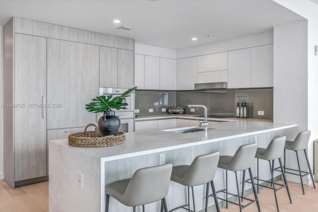 9201 E Bay Harbor Dr UPH02, Bay Harbor Islands, Floride 33154, États-Unis