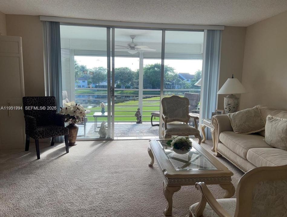 821 Cypress Blvd 312, Pompano Beach, Florida 33069, Stati Uniti