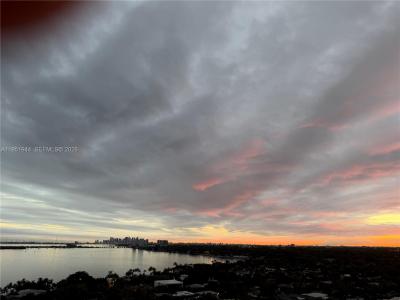 4000 Towerside Ter 1704, Miami, Florida 33138, USA