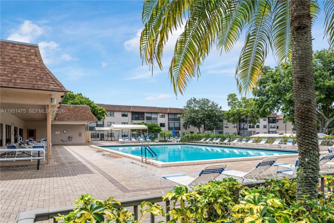 4960 E Sabal Palm Blvd 301, Tamarac, Florida 33319, Stati Uniti