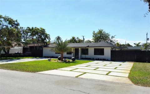 216 Shadow Way 0, Miami Springs, Florida 33166, Stati Uniti