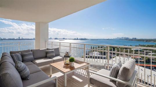 4000 Towerside Ter 1704, Miami, Florida 33138, USA