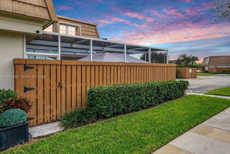 11625 Winchester Dr B, Palm Beach Gardens, Florida 33410, USA