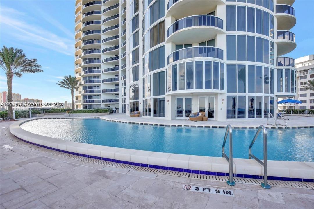 17201 Collins Ave+DEN 1403, Sunny Isles Beach, Floride 33160, États-Unis