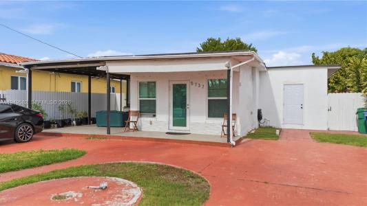 5737 SW 6th St, Miami, Florida 33144, USA
