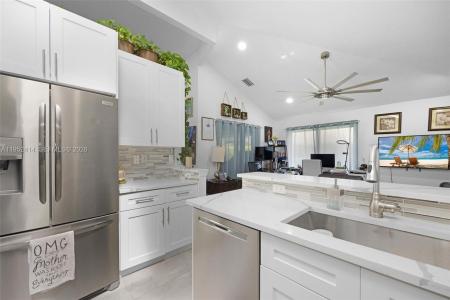 12714 NW 19th Mnr, Coral Springs, Florida 33071, USA