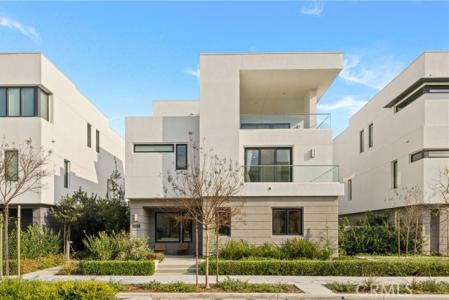 Veterans, Tustin, California 92782, Stati Uniti