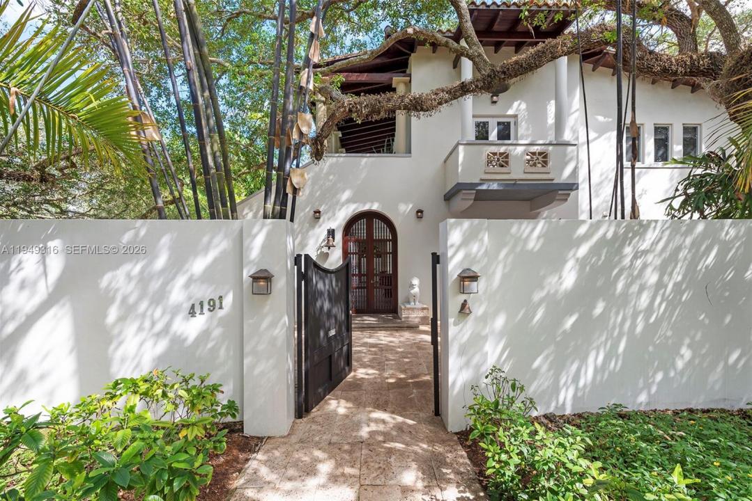 4191 Lybyer Ave, Miami, Floryda 33133, USA