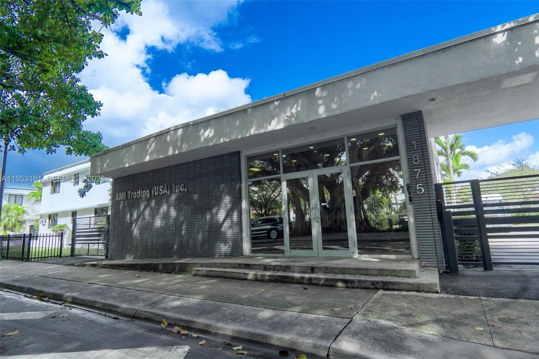 1875 SW 22nd St, Miami, Floride 33145, États-Unis