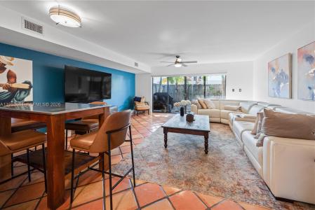 7890 SW 86th St 10, Miami, Florida 33143, USA