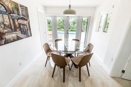 1162 Hayes St, Hollywood, Florida 33019