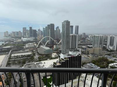 1750 N Bayshore Dr 4912, Miami, Florida 33132, USA