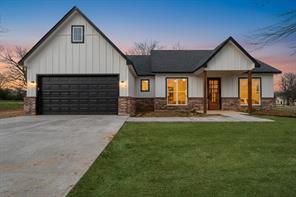 535 E Fairview St, Blossom, Texas 75416, Stati Uniti