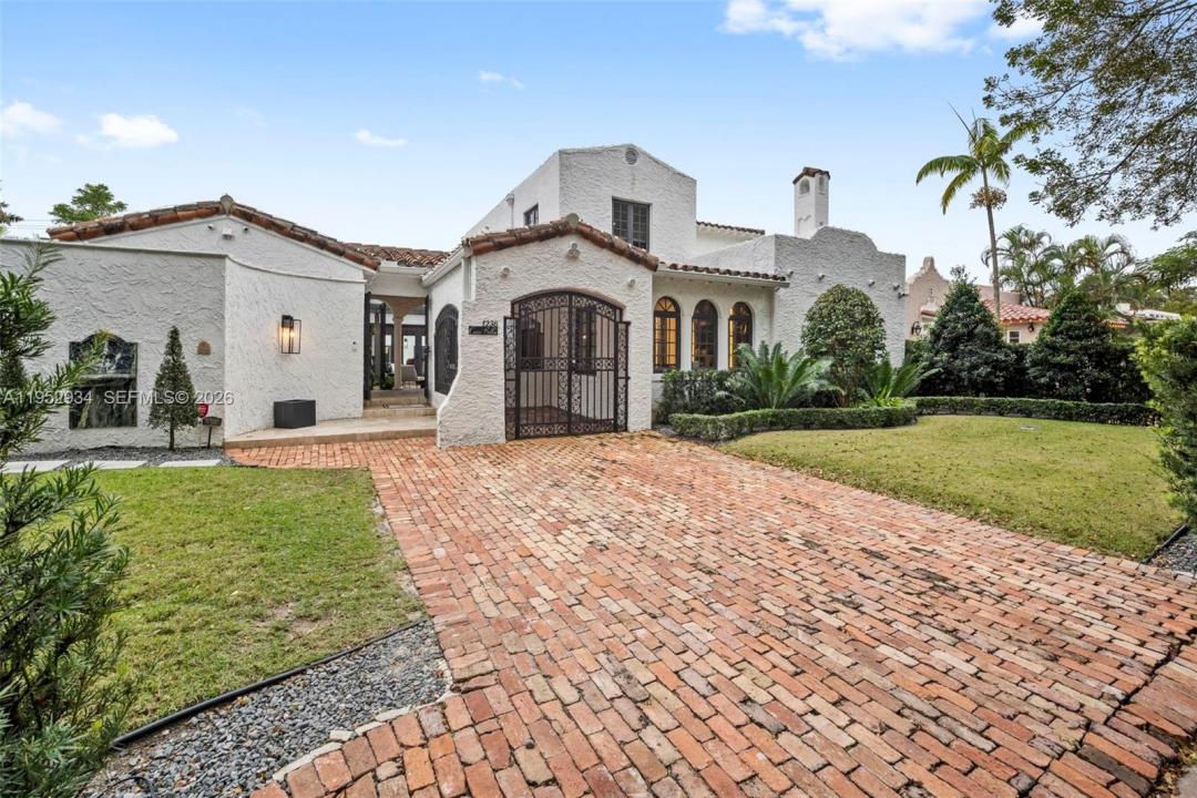 1236 Obispo Ave, Coral Gables, Floride 33134, États-Unis